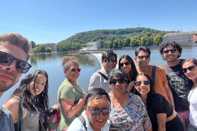 Prague city tour + Charles Bridge and Campa island small groups - Alcohol included (and snacks not): how to plan without fuss