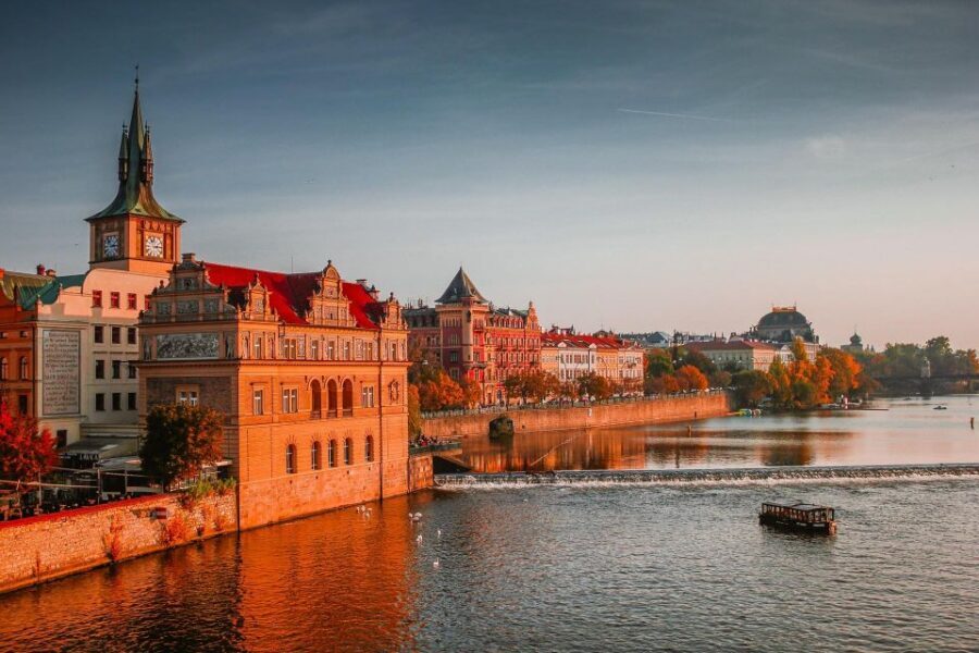 Prague: City Tour in Full - Prague Castle courtyards and St. Vitus: the 1000-year stop