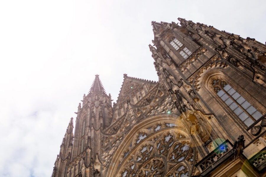 Prague City Tour with Vltava River Cruise - Guide quality: what to expect (and how to handle language gaps)