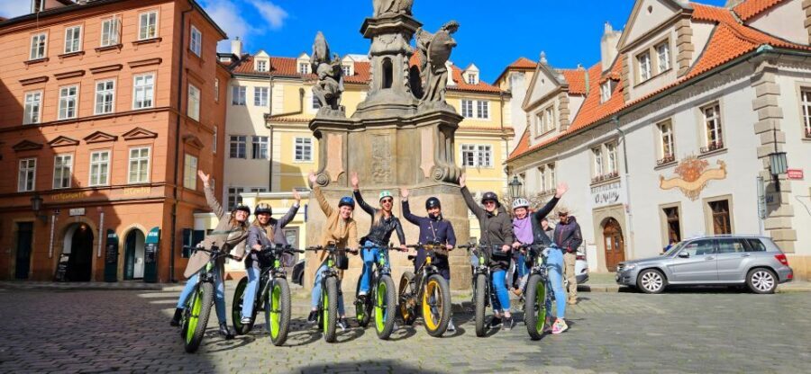 Prague: City Viewpoints Tour by Electric Fat Bike - Why an eBike viewpoint tour fits Prague better than walking