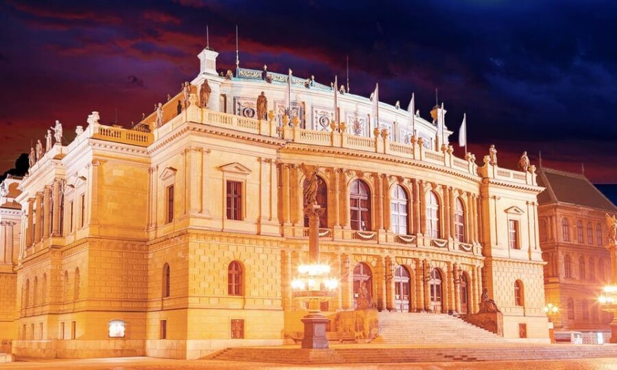 Prague: Classical Music Concert at Rudolfinum - Soloists to watch: Stanislava Jirku and the violin spotlight