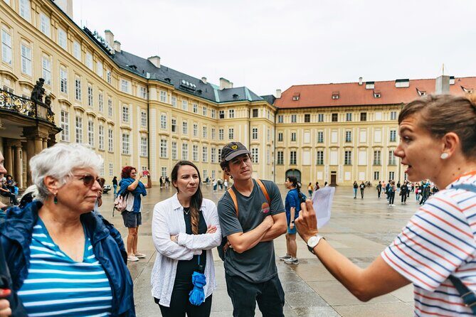 Prague Combo: Castle Guided Tour, Bus and Optional Boat - St. George’s Basilica and Golden Lane: The Medieval Side of Prague
