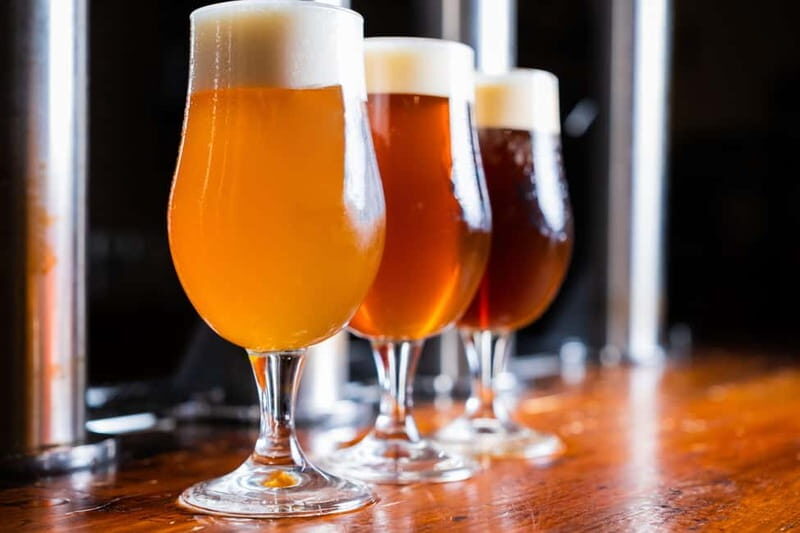 Prague: Craft Beer Tour 8 Czech Beers, Taproom & Beer Garden - Tasting 8 Czech Beers Across 3 Venues