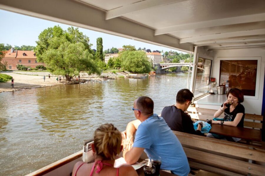 Prague Cruise: 1-Hour on the River Vltava - FAQ