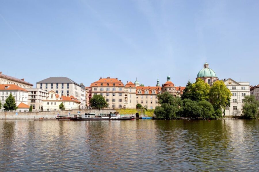 Prague Cruise: 1-Hour on the River Vltava - Price and value check: is $17 worth it?