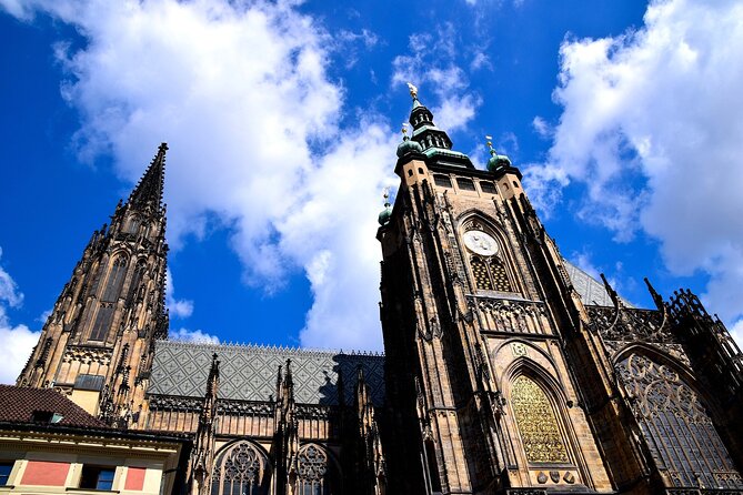 Prague DeLuxe Tour: Views, Hidden Gems, Tastings & River Cruise - Tram ride to the castle grounds: the local way to save your energy