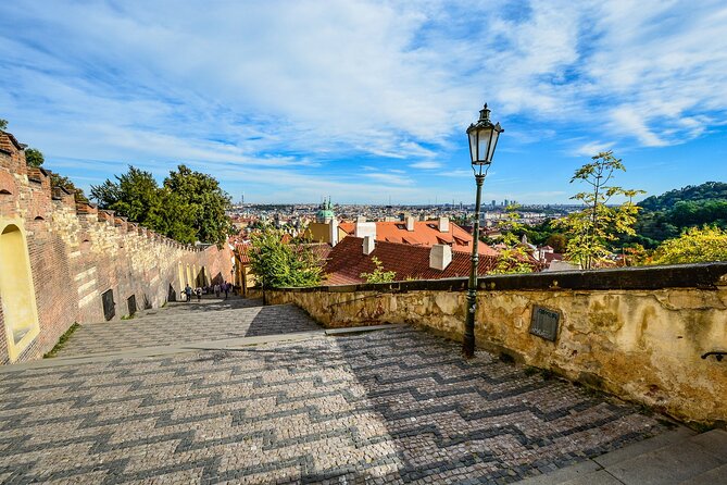 Prague DeLuxe Tour: Views, Hidden Gems, Tastings & River Cruise - The 45-minute audio river cruise: how the day gets to breathe