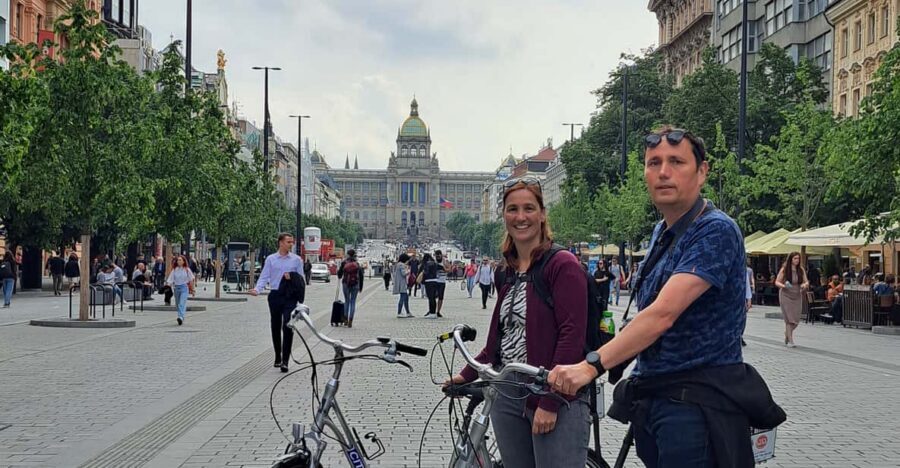 Prague E-Bike City Ride tour : 2hrs - Mala Strana, Kampa Park, and Riverside Promenades: A Nice Shift in Pace
