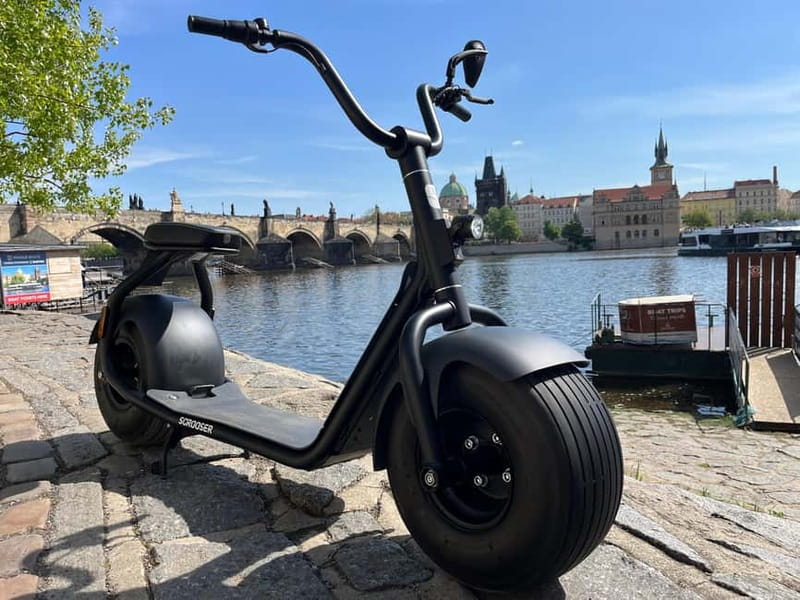 Prague E-Scooter City Tour: Regular or Fat Tire - Regular vs Fat Tire: picking the right scooter for Prague streets