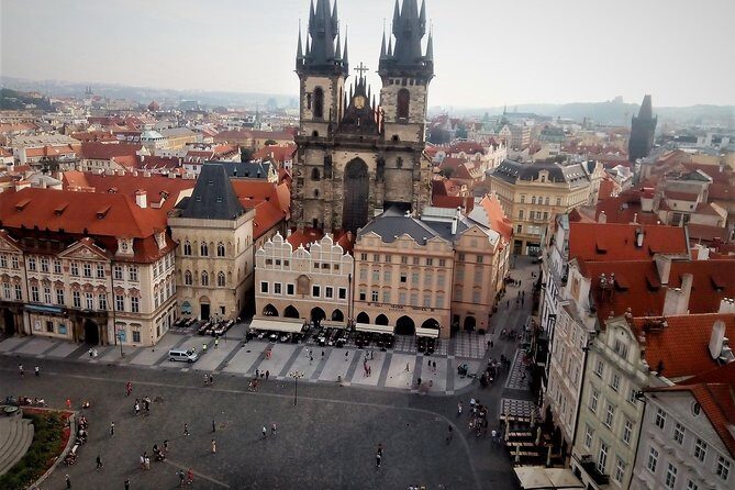 Prague Fairytale Tour: Old Town And Castle private tour - Lesser Town in 45 minutes: an artist-focused stop with admission included
