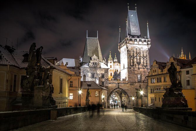 Prague Fairytale Tour: Old Town And Castle private tour - Stare Mesto (Old Town) in 40 minutes: medieval streets without admission pressure
