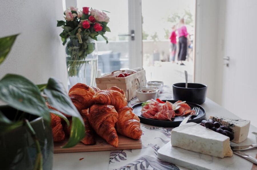 Prague: Farmers Market and Brunch Class with Celebrity Chef - Price and Value: Is $91 for 3 Hours a Good Deal?