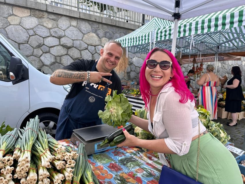 Prague: Farmers Market and Brunch Class with Celebrity Chef - Your Market Walk: Sampling, Shopping, and Picking a Brunch Menu
