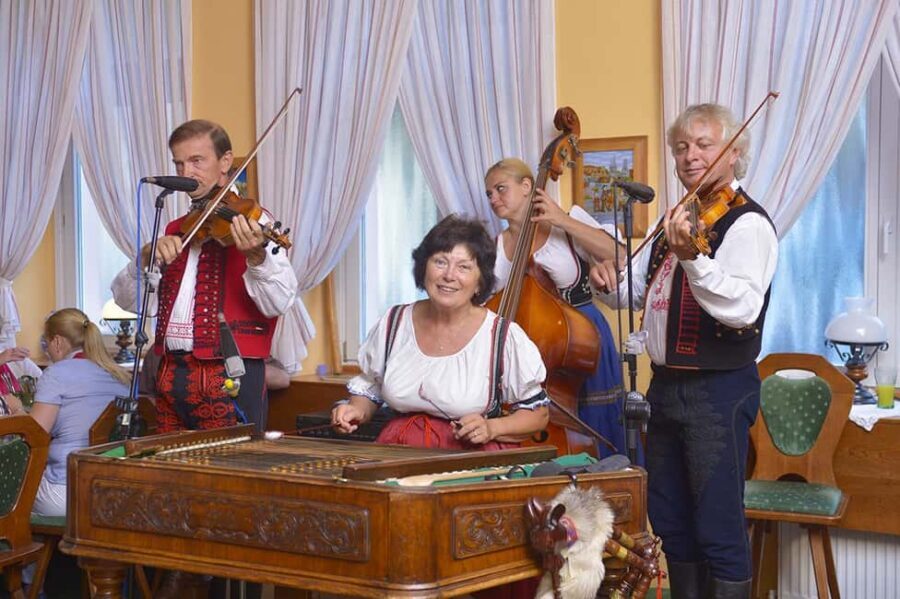 Prague: Folk Dancing Dinner Experience - Key Things to Know Before You Go