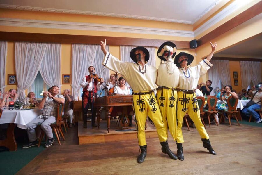 Prague: Folk Dancing Dinner Experience - The Four-Course Czech Meal and Unlimited Drinks Reality Check