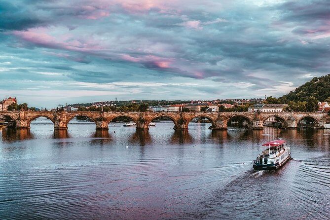 Prague food and cultural tour - 6 hours fairytale experience - Entering Prague Castle with context (and saved ticket stress)