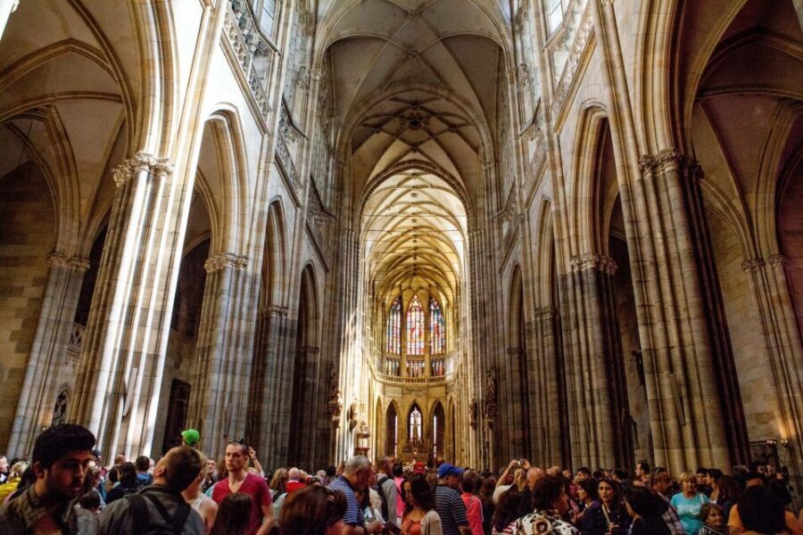 Prague: Full-Day Sightseeing Tour with Cruise and Lunch - The best way to understand Prague’s “two faces” in a single 7 hours