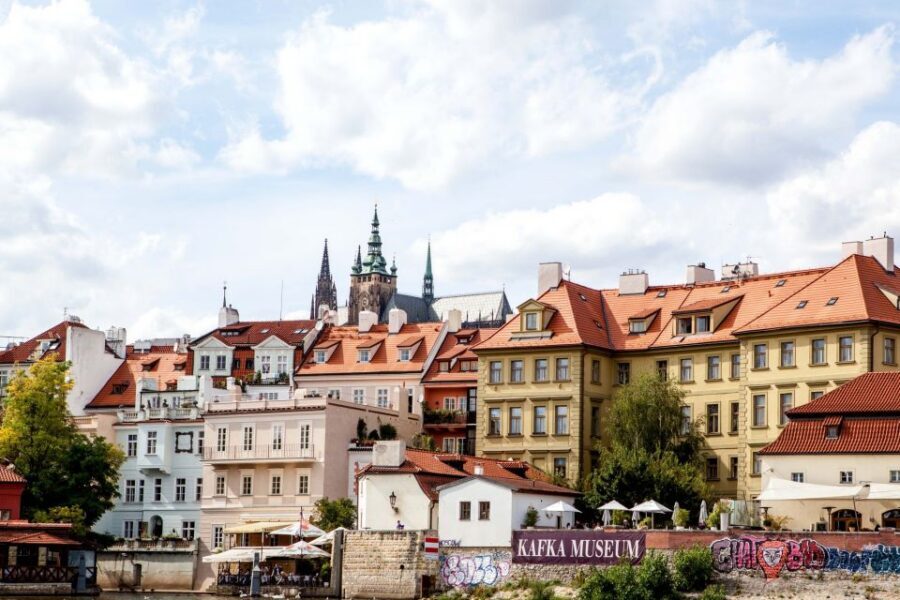 Prague: Full-Day Sightseeing Tour with Cruise and Lunch - Old Town Hall and the Astronomical Clock: why this stop matters