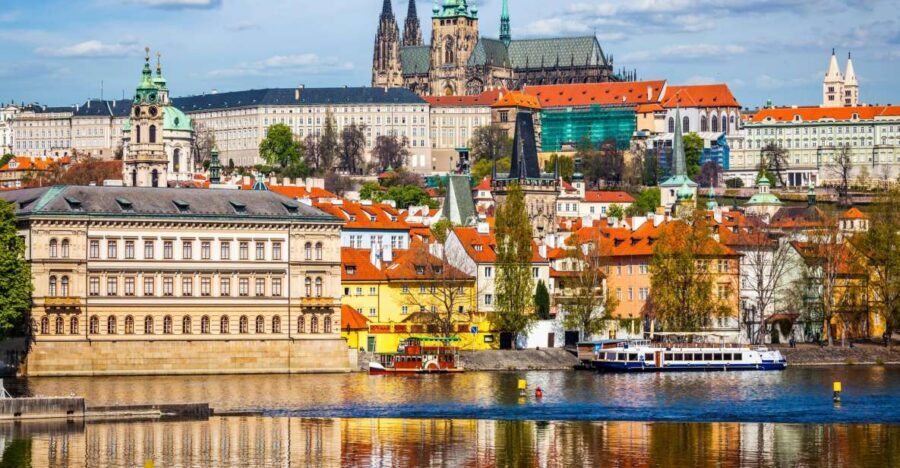 Prague: Full-Day Tour with Lunch and River Boat Cruise - Wenceslas Square and the Velvet Revolution: history that still has a pulse