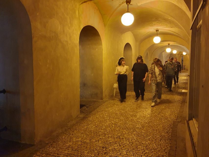Prague: Ghost Tour - Ghosts Meet Old Town Square: the pace and mood in 90 minutes