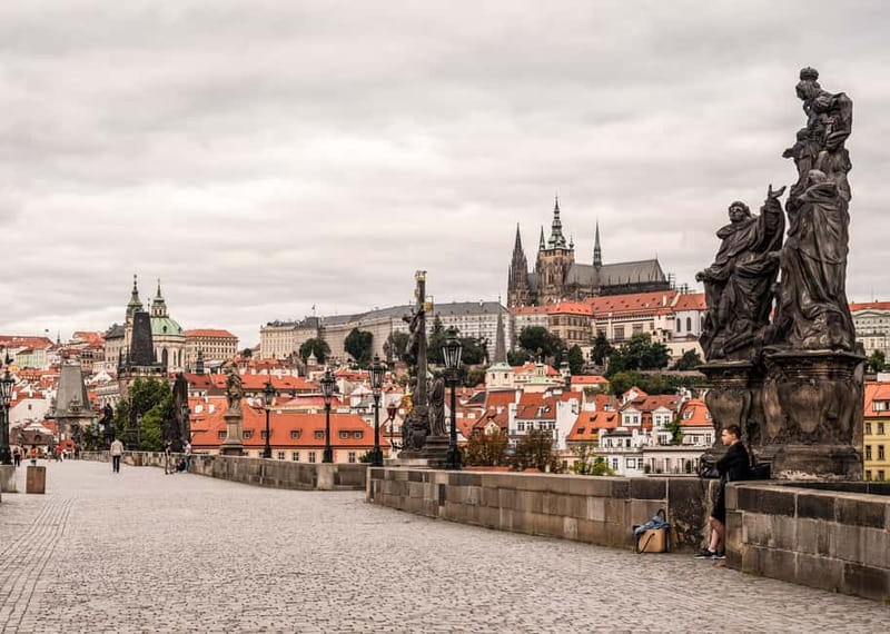 Prague Grand 2,5 hour + 2 hour exterior walking tour - Who Should Book Prague Grand 2?