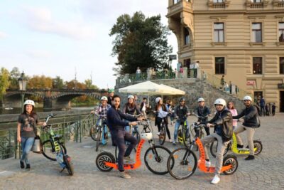 Prague: Grand Segway and eScooter Live Guided City Tour - Old Town Square and Pariská Street: faster than walking, better than guessing