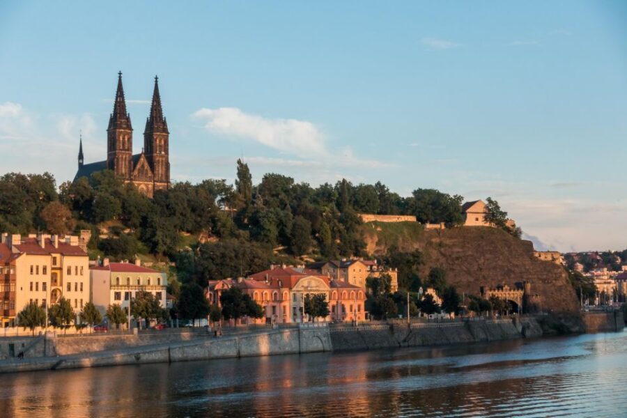 Prague: Guided tour to the historic fortress of Vyšehrad - Pace, private-group feel, and what you’ll miss (because it’s short)