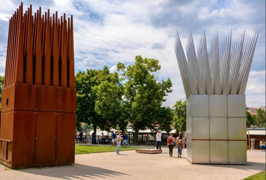 Prague: Half-Day City Highlights Walking Tour - Key Things You’ll Really Notice