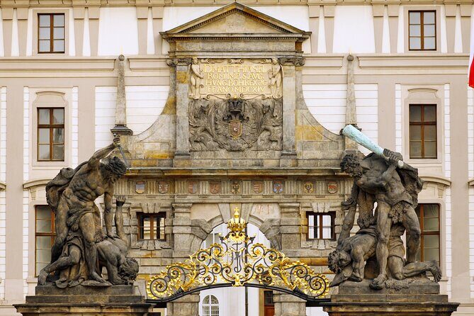 Prague Highlights in Half a Day - Waldstein Garden: A Calm Stop That Still Feels Purposeful
