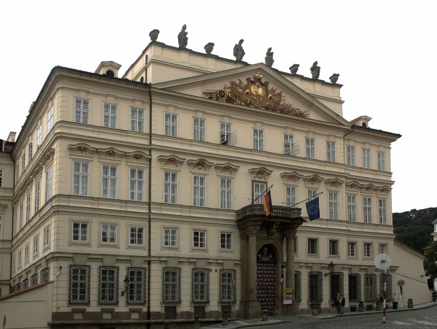Prague: Highlights Walking Tour to the German embassy 1989 - Meeting at Charles University Law School and Getting Oriented