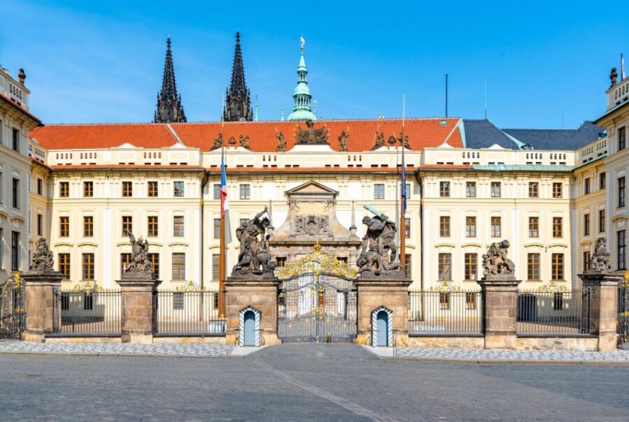 Prague Hradcany Castle, St Vitus Cathedral Tour with Tickets - Prague Castle at street level: what this tour is really about