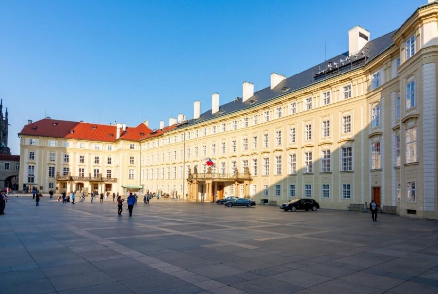Prague Hradcany Castle, St Vitus Cathedral Tour with Tickets - The guide factor: multilingual, licensed, and built for real questions