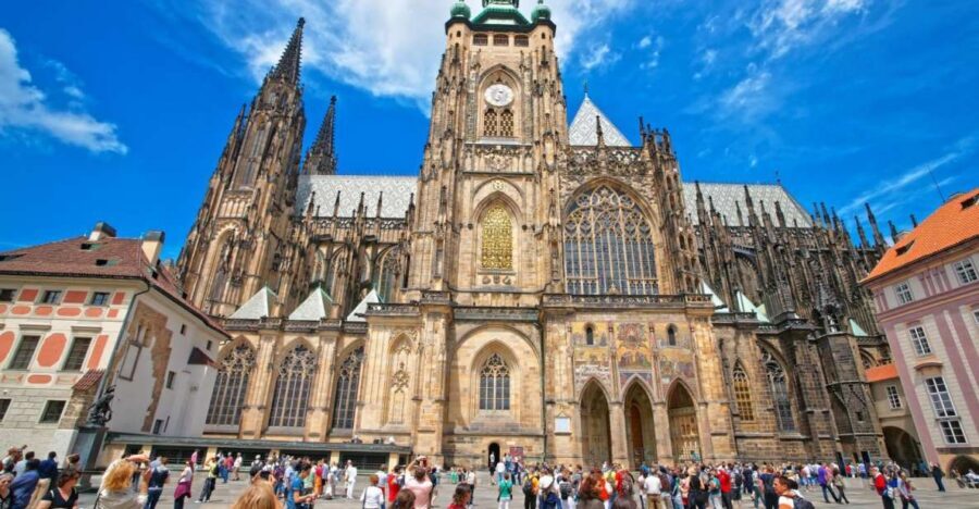 Prague Hradcany Castle, St Vitus Cathedral Tour with Tickets - Price and value: what $154 per person gets you