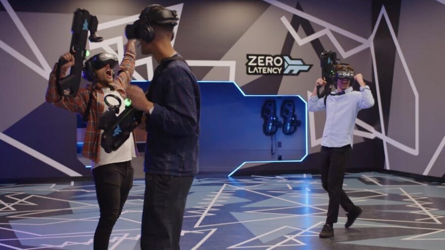 Prague: Immersive VR multiplayer experience - What Makes the Multiplayer Feel Different (and Fun) for Groups up to 8