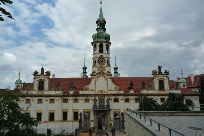 Prague in One Day by a Car - Excellent opportunity to see all the sights - How the Guide Connects Czech Life, Industry, and Architecture