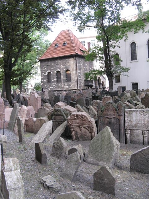 Prague: Jewish Quarter and Museum Guided Tour - Key highlights to expect on this Prague Jewish Quarter tour