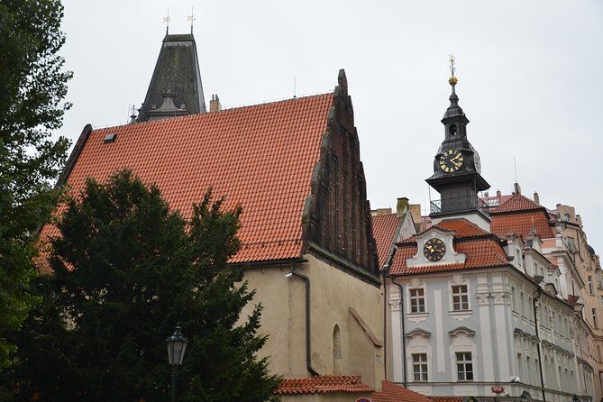 Prague Jewish Quarter Private tour - 3hours - Stop 3: Old-New Synagogue, the oldest in Europe