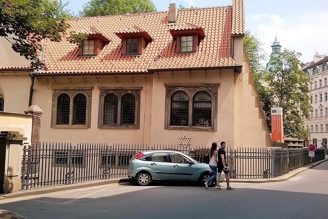 Prague Jewish Town Admission Ticket & Optional Audio Guide - Old Jewish Cemetery: 12,000 Tombstones and Stones Dating to 1439