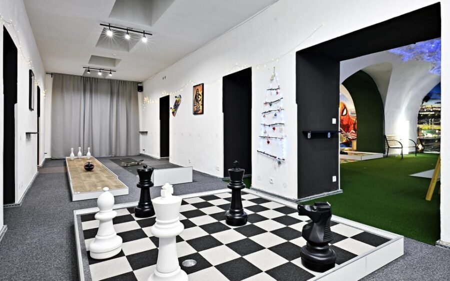 Prague: Mazemania Miniature Golf Experience - 18 Holes That Turn Prague into a Playground