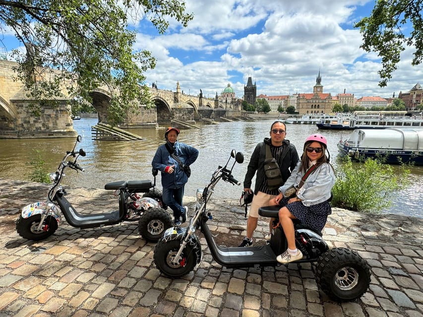 Prague Monastery & Panoramic Viewpoint Electric Trike Tour - Prague Castle in 15 minutes: the smart “hit the highlights” approach