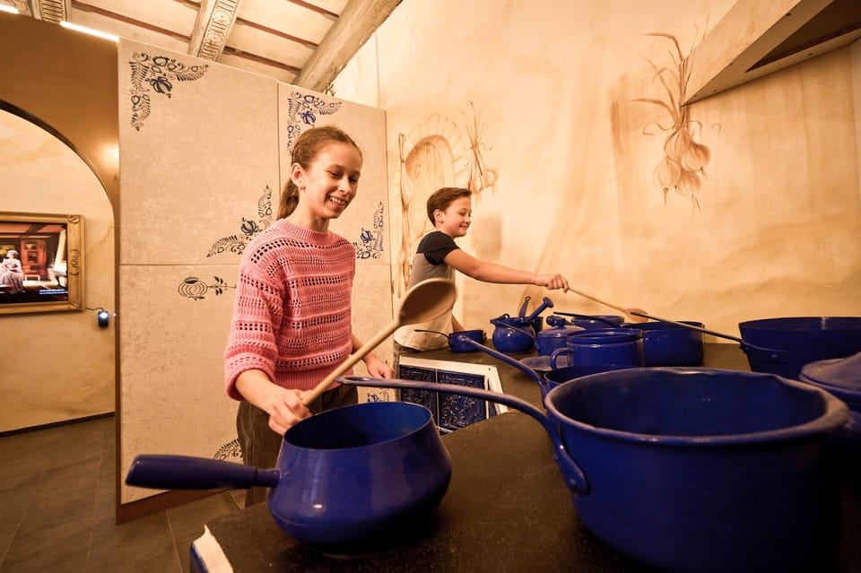 Prague: Mozart Interactive Museum Entry Ticket - Meeting Empress Maria Theresa through role-play-style storytelling