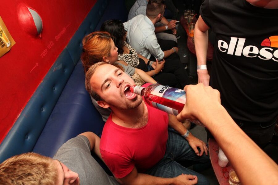 Prague: New Year's Eve Pub Crawl & Karlovy Lazne Club Entry - Key things to know before you go