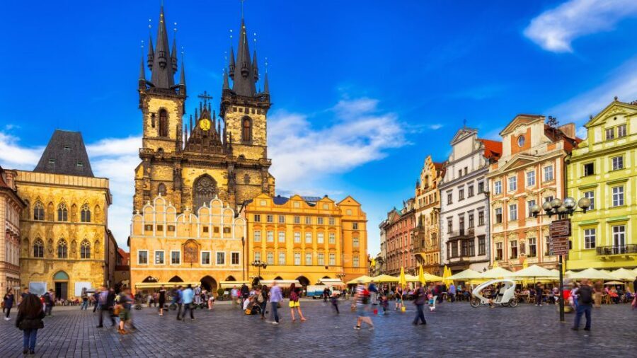 Prague: Old Town and Charles Bridge Tour - Guide Quality: Why It Matters More Than You Think
