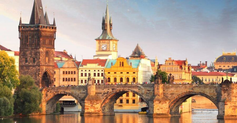 Prague: Old Town and Charles Bridge Tour - Starting at Municipal House: Why This Spot Works