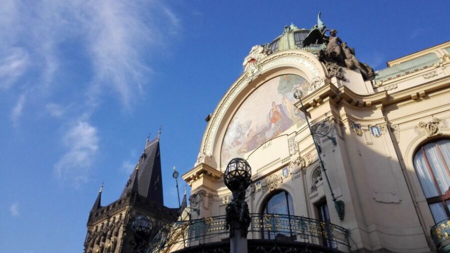 Prague: Old Town and Classical Concert Tour - Old Town landmarks you’ll actually pass (and what to watch for)