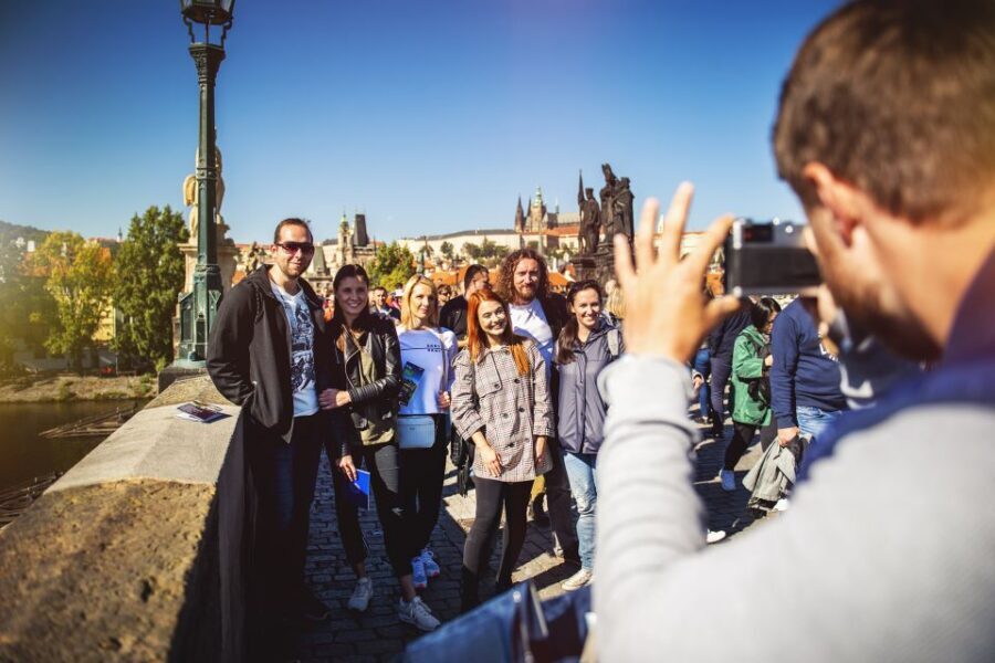 Prague: Old Town and Jewish Quarter 2-Hour Walking Tour - Josefov and the Jewish Quarter: what you see, and what to expect