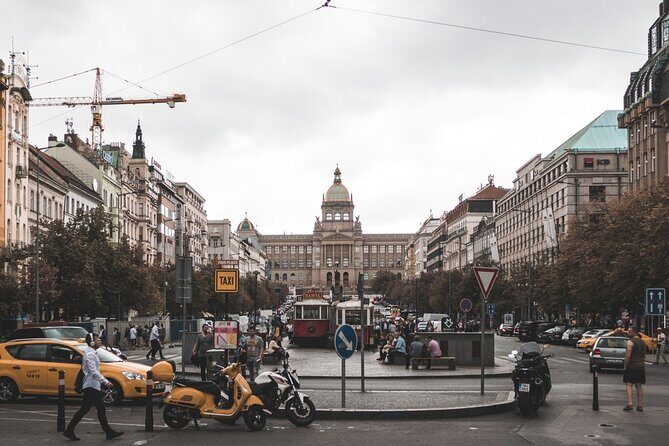 Prague: Old Town and Jewish Quarter Small-Group Tour - Old Town Hall and the Astronomical Clock: more than just a “cool gadget”