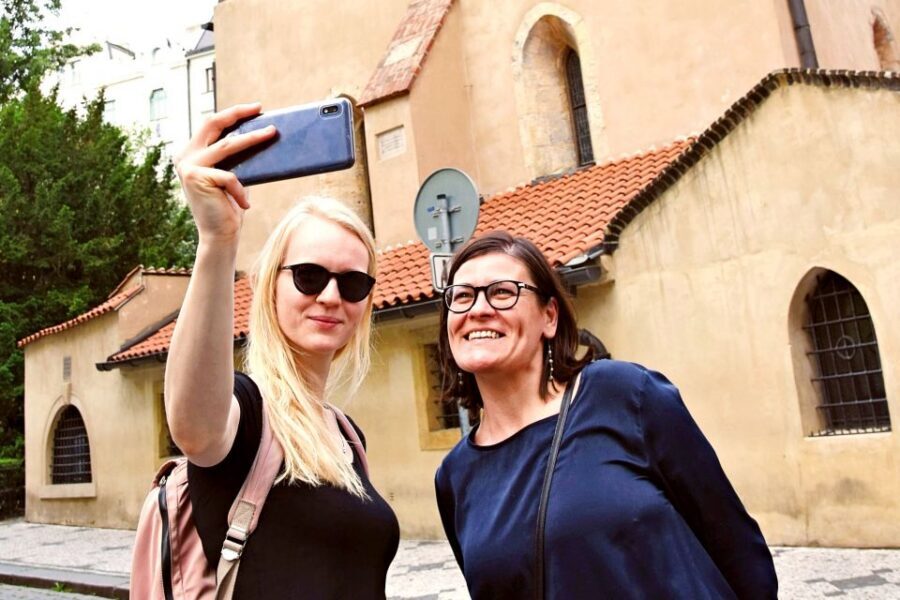 Prague: Old Town and Jewish Quarter Tour - Should You Book This Tour?