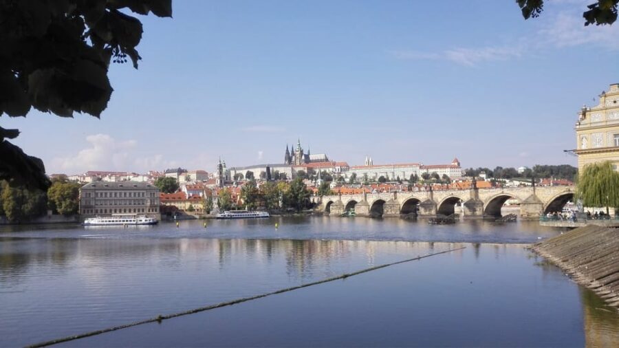 Prague: Old Town Guided Walking Tour and City Boat Ride - Meeting at the Old Town Square Cartier spot (and finding your guide)