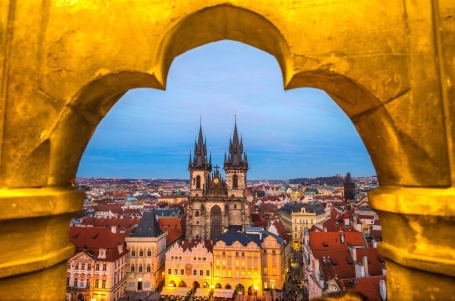 Prague: Old Town Highlights Private Guided Walking Tour - The 6-hour add-on: Prague Castle tickets and St Vitus Cathedral